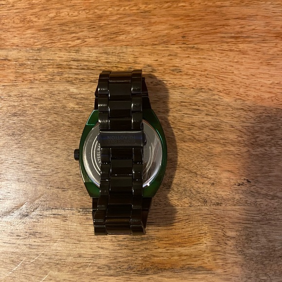 Kenneth Cole Reaction - Picture 2 of 3